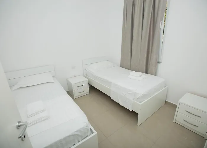 Royal Palace Апарт-отель Лежа