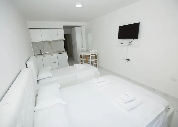 Royal Palace アパートホテル *